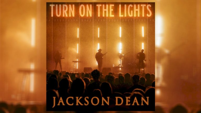 jackson-dean’s-ready-to-‘turn-on-the-lights’-for-friday-night-football