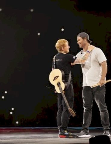 ed-sheeran-challenges-chris-hemsworth-to-play-the-drums-in-‘limitless:-live-better-now’