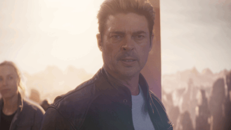 karl-urban-stars-as-johnny-cage-in-‘mortal-kombat-ii’-trailer