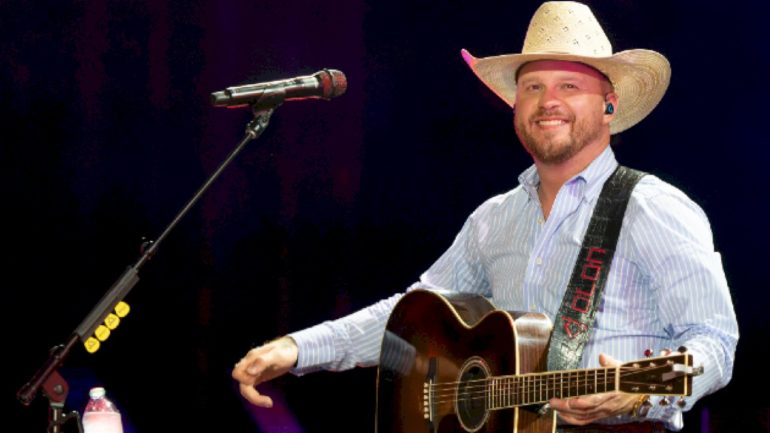 when-the-fans-speak,-cody-johnson’s-ready-to-‘fall’-in-line