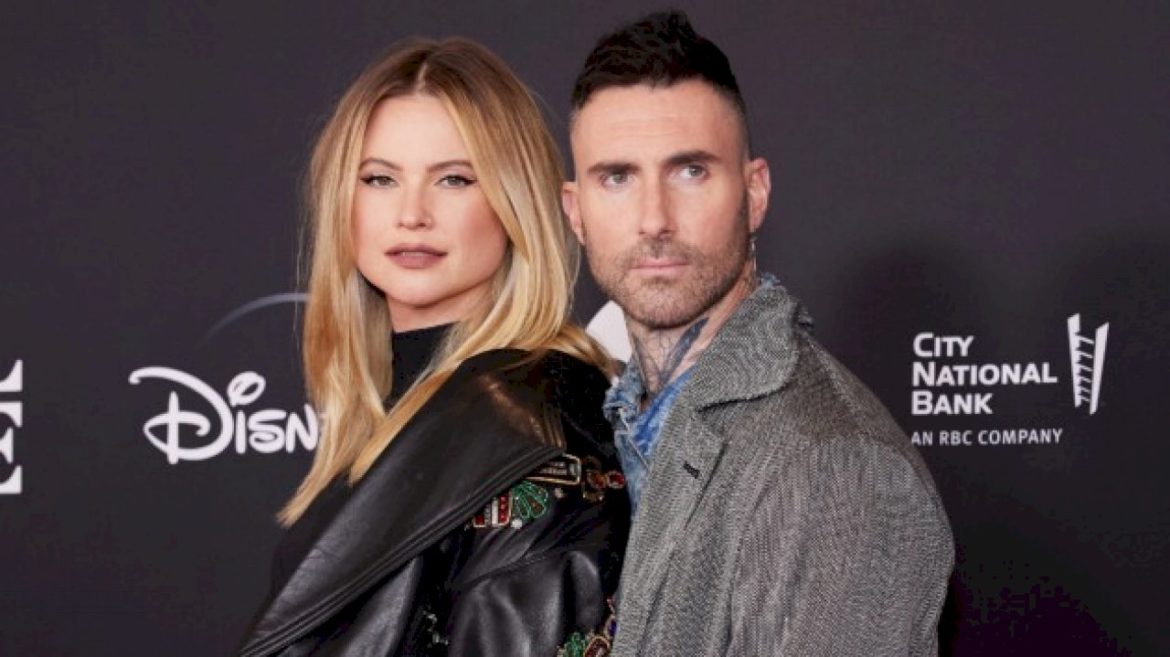 adam-levine-and-behati-prinsloo-celebrate-wedding-anniversary