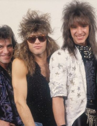 uk-mathematician-finds-bon-jovi’s-‘livin’-on-a-prayer’-is-the-ultimate-karaoke-song