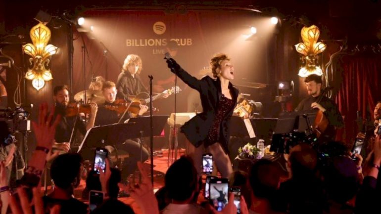 miley-cyrus’-‘billions-club-live’-concert-is-now-on-spotify