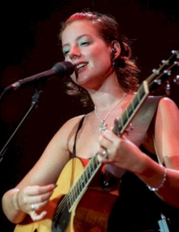 lilith-fair-doc-‘building-a-mystery’-to-stream-on-hulu-in-september