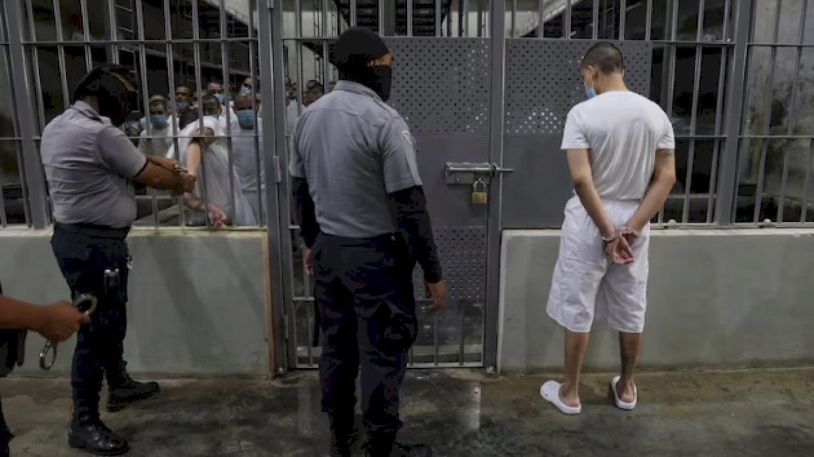 judge-to-weigh-legal-rights-of-venezuelan-nationals-recently-released-from-cecot