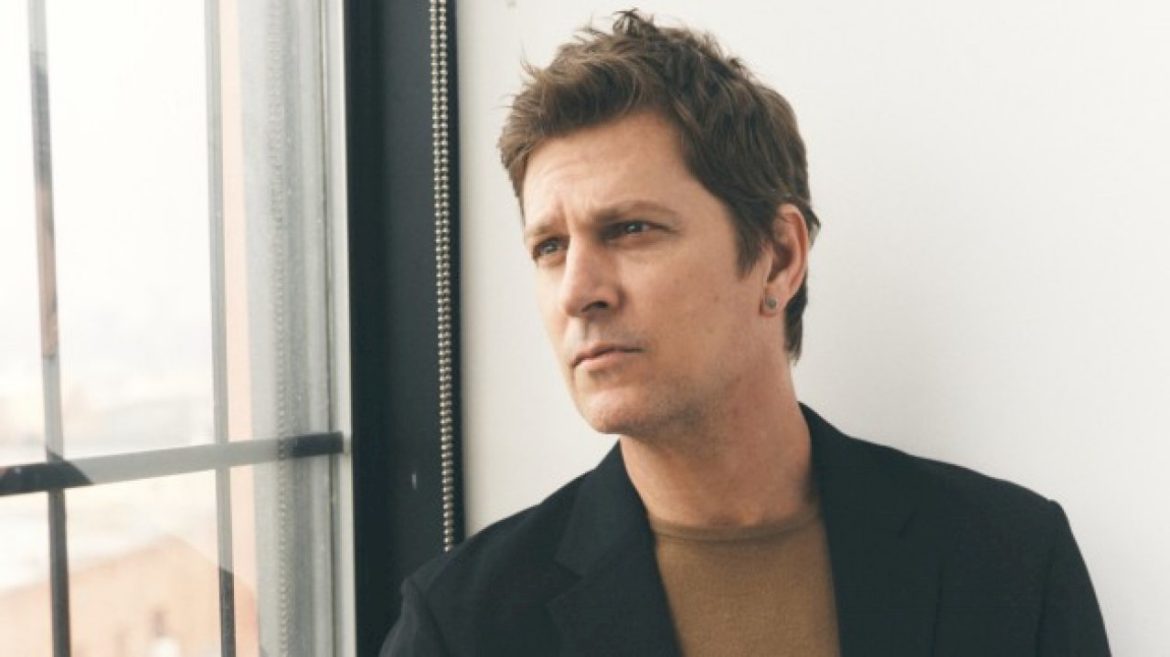 rob-thomas-wants-ryan-gosling-to-join-him-onstage-for-a-‘barbie’-duet