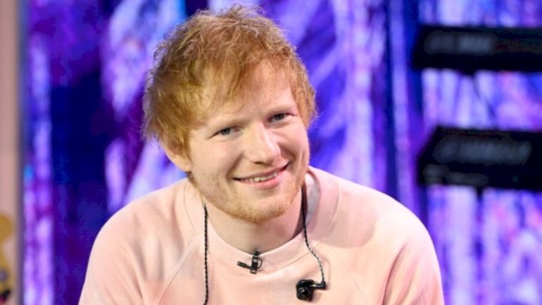 ed-sheeran-twins-with-rupert-grint-as-he-teases-new-song