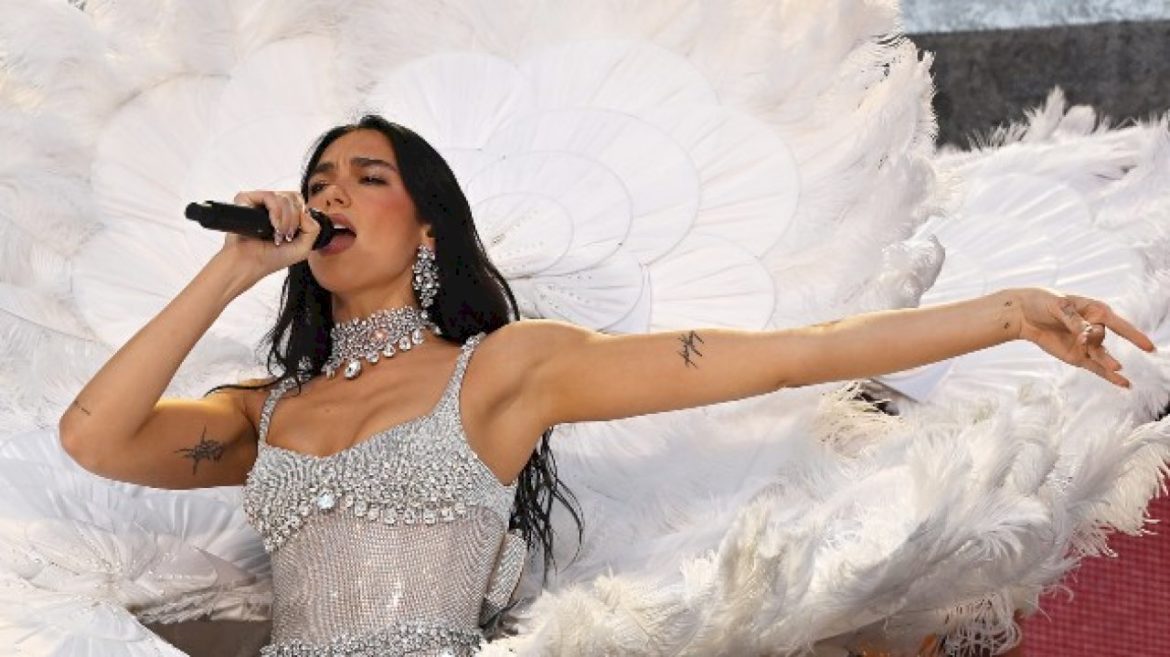 dua-lipa-granted-citizenship-to-her-ancestral-homeland