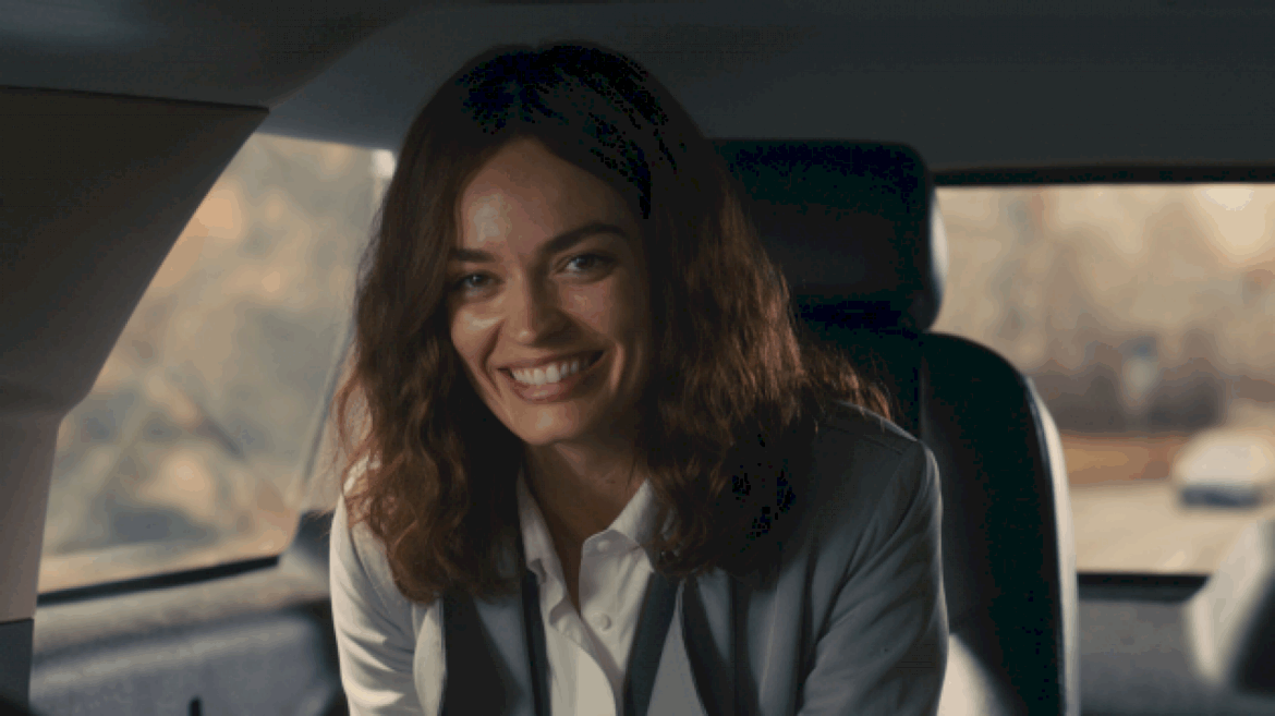 ‘ella-mccay’-trailer:-emma-mackey,-jamie-lee-curtis-star-in-new-james-l.-brooks-film