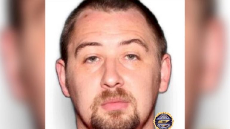 as-search-for-prime-suspect-goes-on,-2-more-people-charged-in-tennessee-quadruple-killing