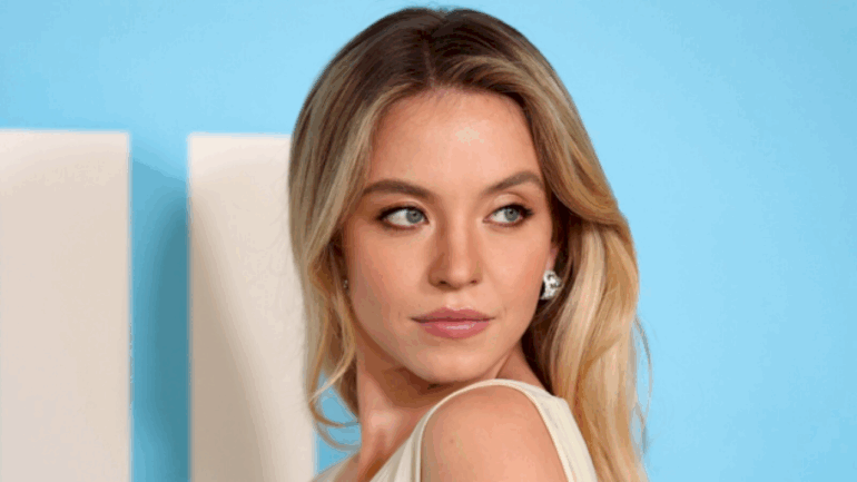 trump-says-sydney-sweeney-has-‘hottest-ad-out-there’-amid-controversy