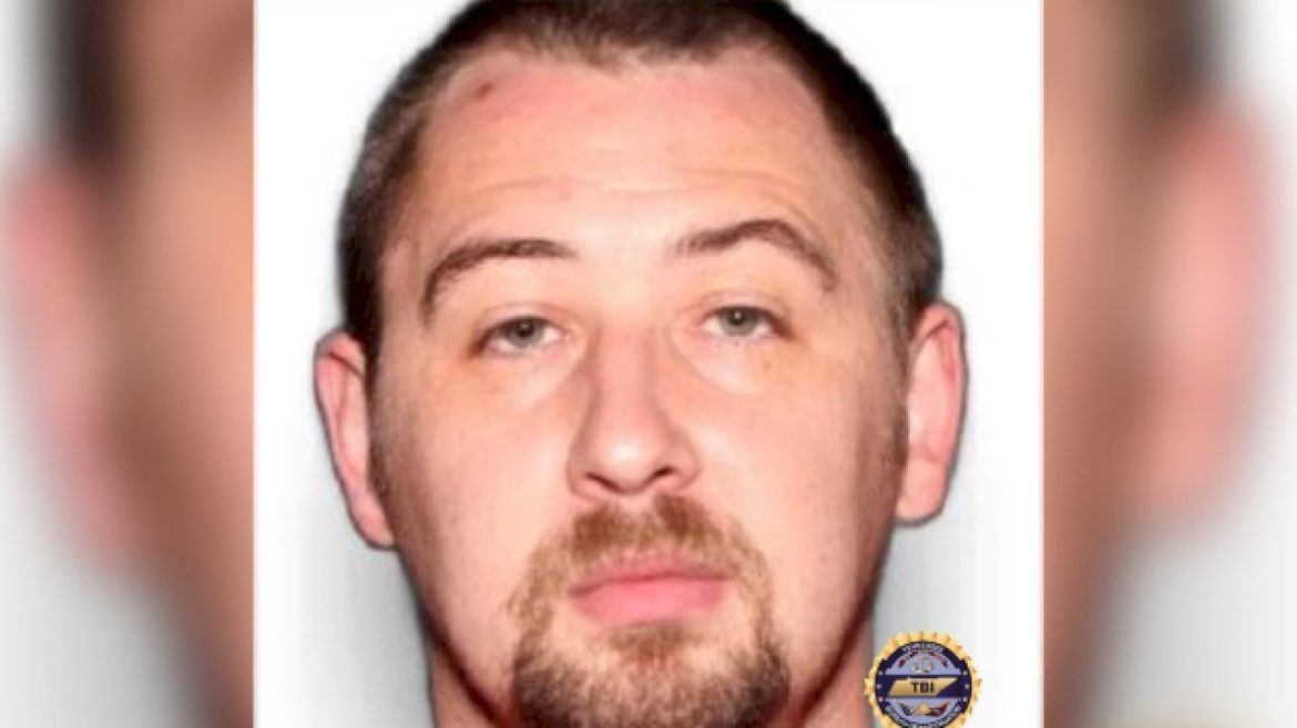 suspect-in-tennessee-quadruple-killing-spotted-on-home-security-camera:-police