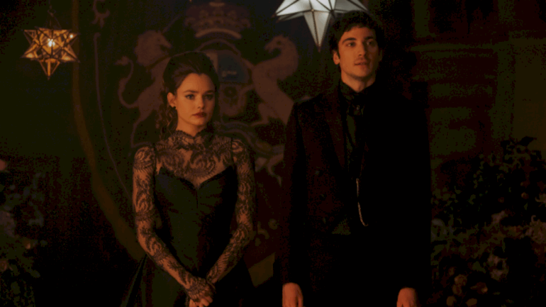 ‘the-buccaneers’-stars-unpack-the-season-2-finale-betrayals,-twists