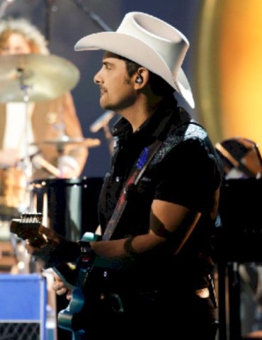 ‘a-grand-ole-opry-christmas’-comes-to-hallmark-channel-this-year