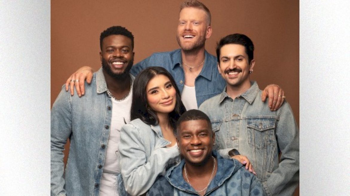 it’s-the-most-wonderful-time-of-the-year:-pentatonix-announces-christmas-tour