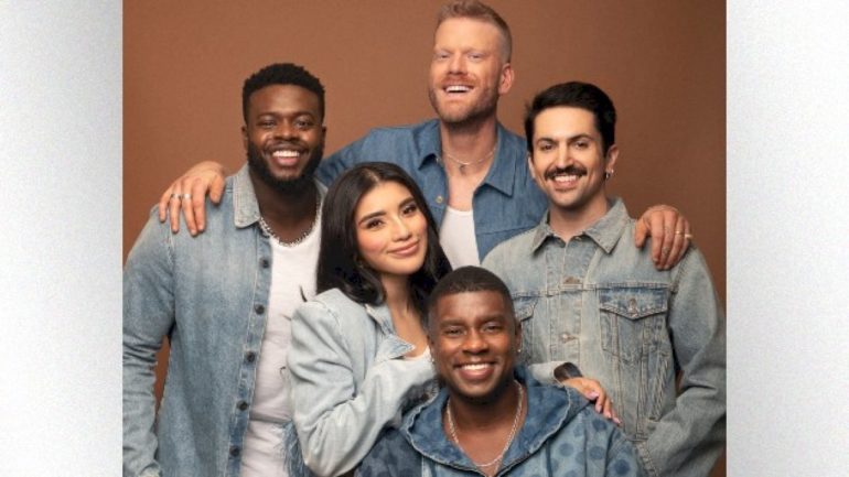 it’s-the-most-wonderful-time-of-the-year:-pentatonix-announces-christmas-tour