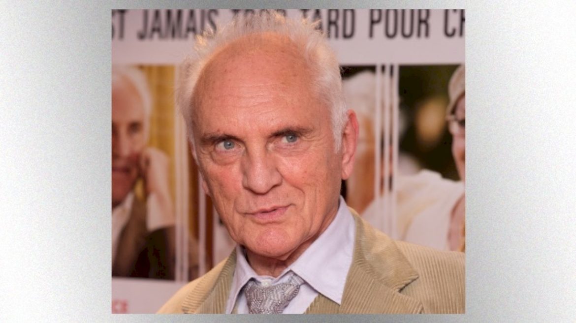 terence-stamp,-general-zod-in-superman-movies,-dies-at-age-87