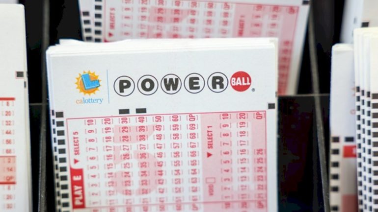 powerball-jackpot-soars-to-$605-million-ahead-of-monday-drawing