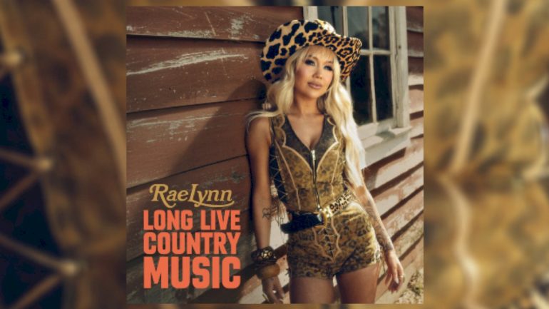 ‘long-live-country-music’-is-raelynn’s-‘love-letter’
