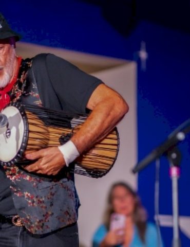 mick-fleetwood-makes-special-appearance-at-maui-music-and-food-experience