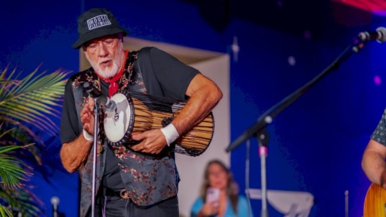 mick-fleetwood-makes-special-appearance-at-maui-music-and-food-experience