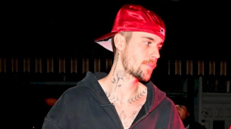 justin-bieber-impersonator-banned-from-vegas-club-after-duping-patrons