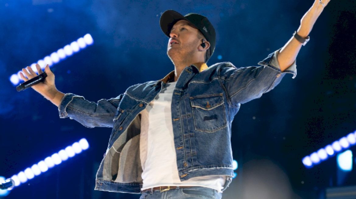 a-‘country-song-came-on’-and-gave-luke-bryan-his-32nd-#1