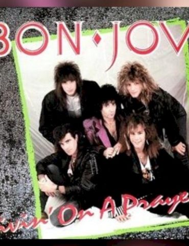 bon-jovi’s-‘livin’-on-a-prayer’-reaches-2-billion-streams-on-spotify