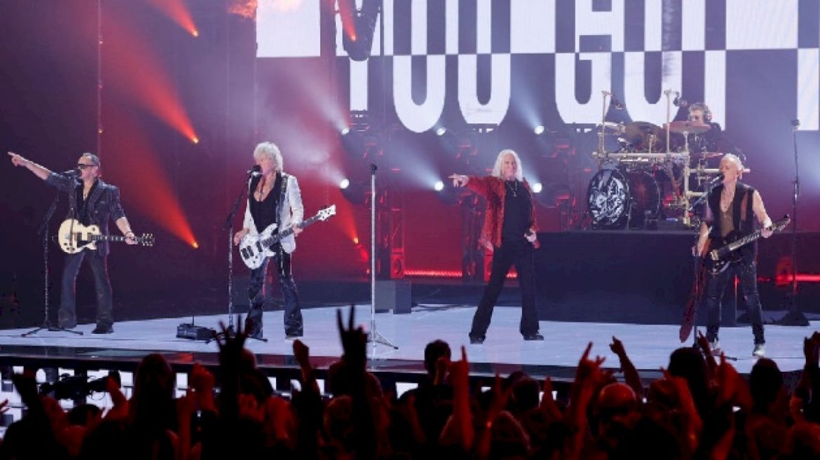 def-leppard-shares-behind-the-scenes-footage-of-their-‘america’s-got-talent’-performance