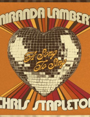 miranda-lambert-&-chris-stapleton-cue-up-the-retro-vibes-for-‘a-song-to-sing’-music-video