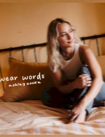 ashley-cooke’s-new-chapter-starts-with-some-‘swear-words’