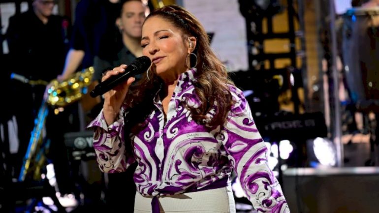 gloria-estefan-marks-50-years-of-music,-40-years-of-‘conga’-—-and-she’s-still-‘busy-as-all-hell’