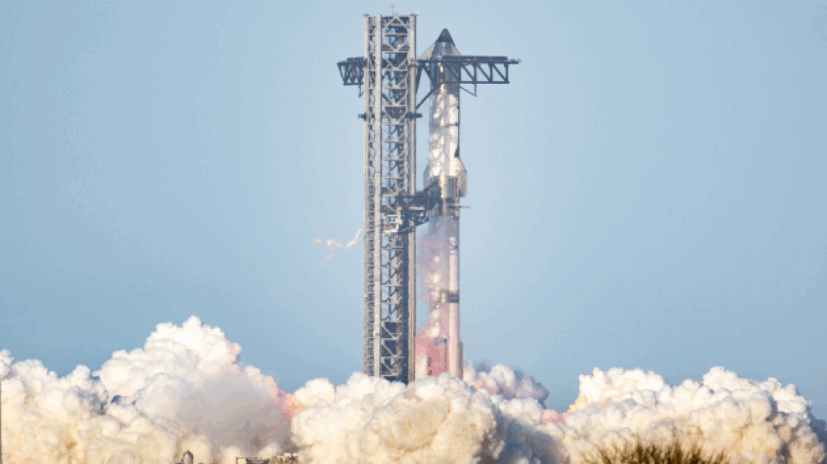 spacex-scrubs-10th-flight-test-of-starship-moments-before-it-was-set-to-launch
