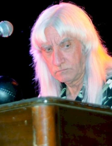 fundraiser-launched-for-ex-grateful-dead-keyboardist-tom-‘tc’-constanten-amid-lung-cancer-battle