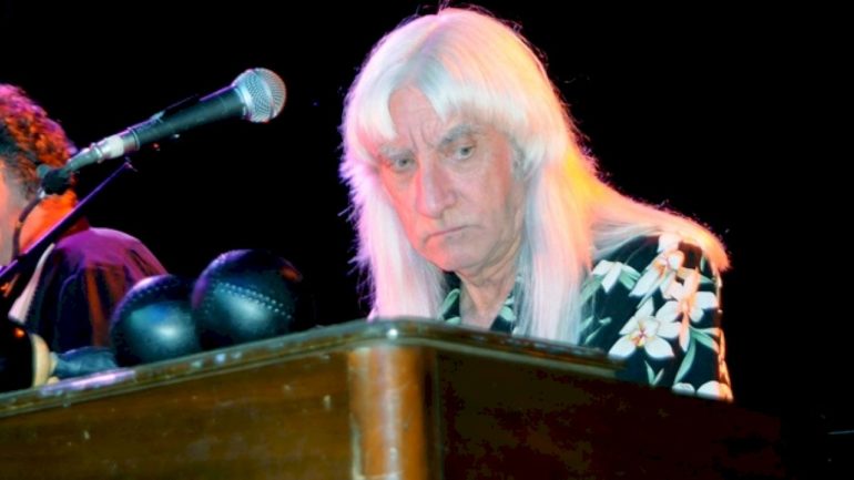 fundraiser-launched-for-ex-grateful-dead-keyboardist-tom-‘tc’-constanten-amid-lung-cancer-battle