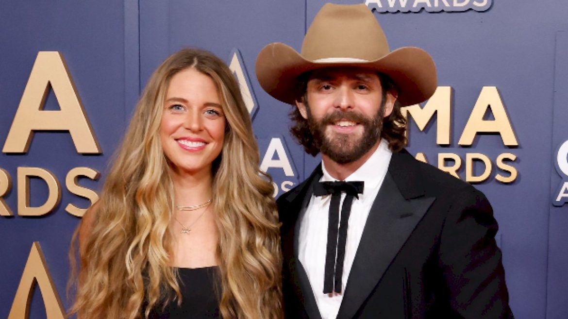 tr-is-ready-for-‘five-under-10’-as-he-and-lauren-akins-are-expecting