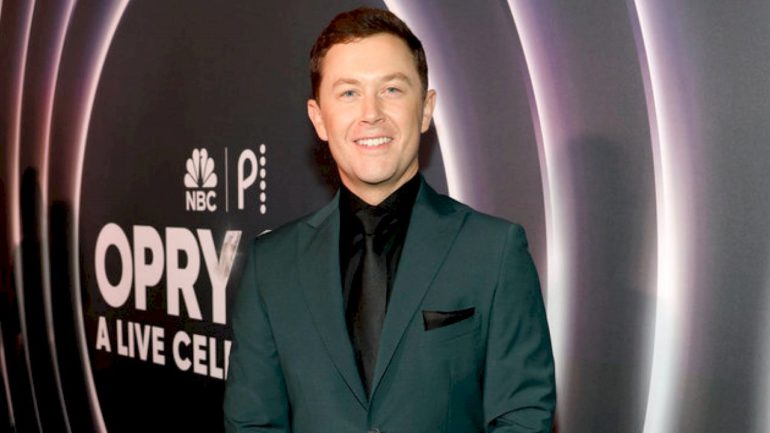 the-baby-watch-is-on-for-scotty-&-gabi-mccreery
