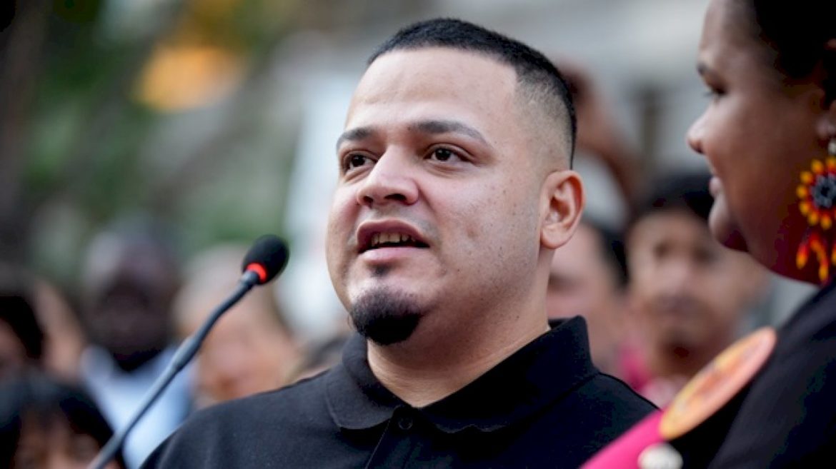 judge-blocks-administration-from-deporting-kilmar-abrego-garcia-until-at-least-october