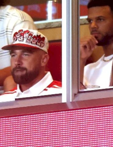 ‘giddy’-travis-kelce-speaks-out-about-engagement-to-taylor-swift