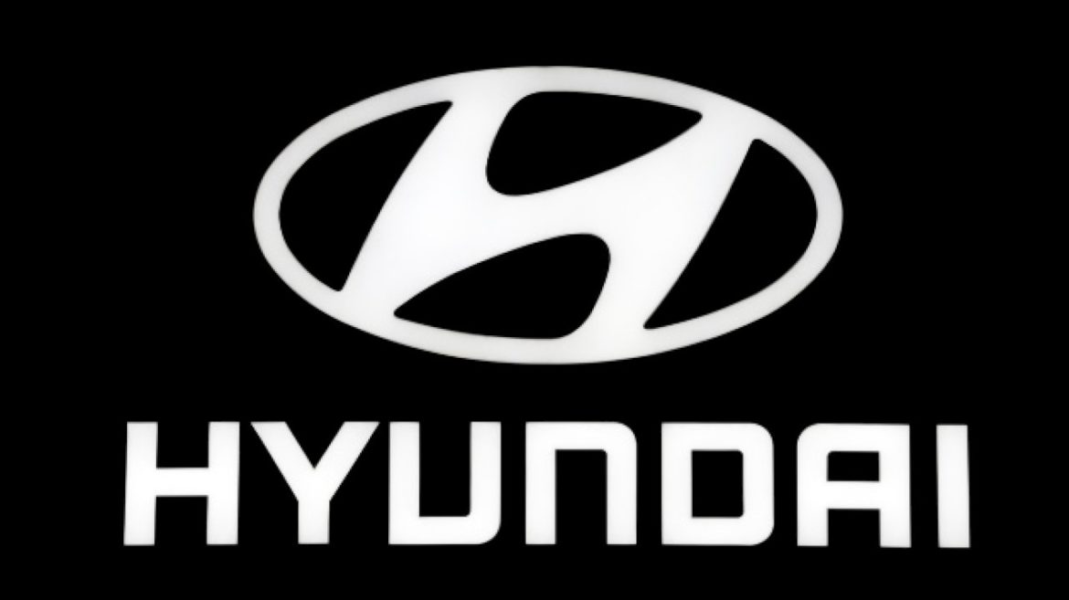at-least-450-people-taken-into-ice-custody-at-hyundai-plant-in-georgia