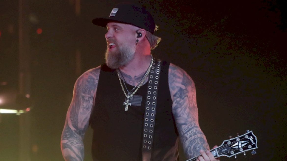 brantley-gilbert-begins-his-‘greatest-hits’-chapter-with-‘want-you-back’