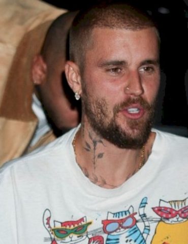 woman-‘never-leaving-fiance’s-side-again’-after-he-gets-to-hang-with-justin-bieber