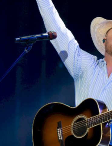 cody-johnson-clinches-first-cma-nom-for-entertainer-of-the-year