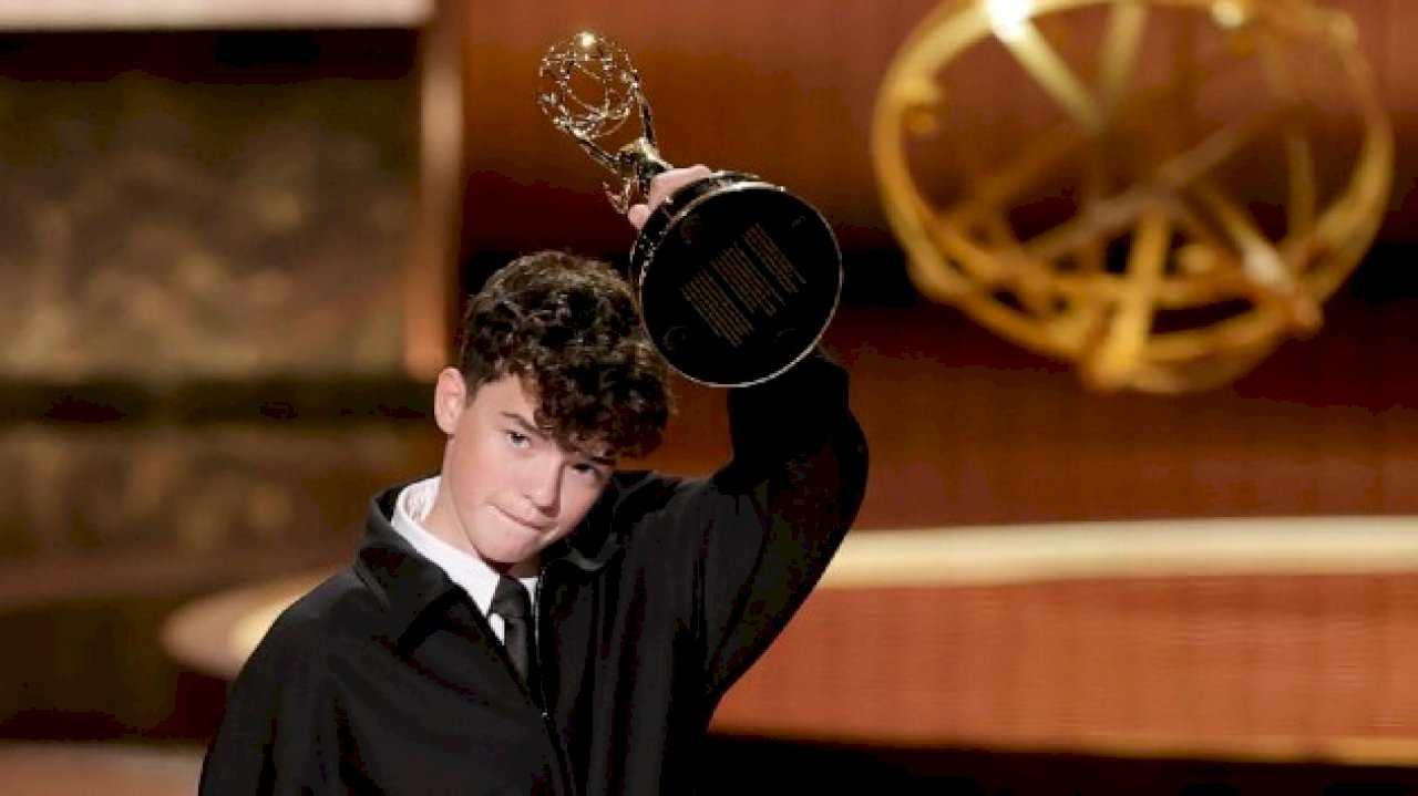77th-emmys:-owen-cooper-becomes-youngest-male-emmy-winner-for-‘adolescence’