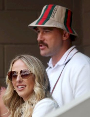 kane-brown-steps-out-with-taylor-swift-&-travis-kelce-to-celebrate