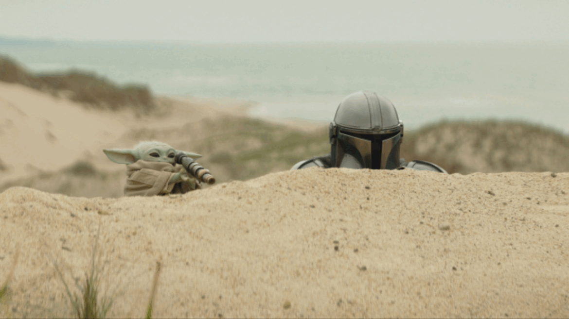 pedro-pascal-stars-in-‘star-wars:-the-mandalorian-and-grogu’-trailer