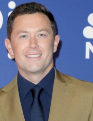 ‘bottle-rockets’-are-in-order,-as-scotty-mccreery-welcomes-second-son