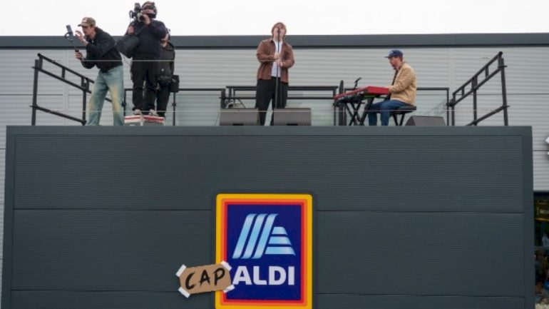 watch-lewis-capaldi-perform-on-the-roof-of-an-aldi-supermarket