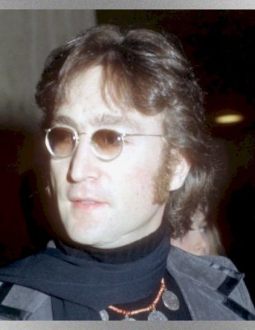 john-lennon’s-‘lost-weekend’-prescription-glasses-going-up-for-auction