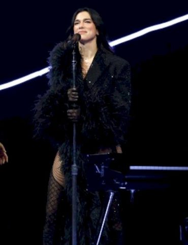 ariana-grande,-gloria-estefan-react-to-dua-lipa’s-tributes-in-miami